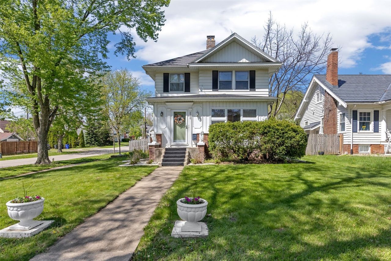 2300 4th Avenue Se, Cedar Rapids, IA 52403 Main Photo