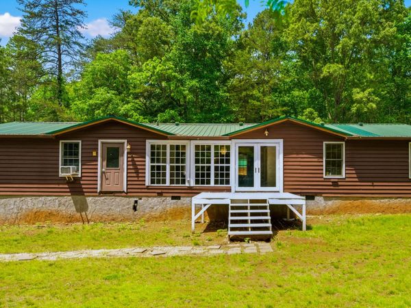 589 Griffith Branch Road, Madisonville, TN 37354