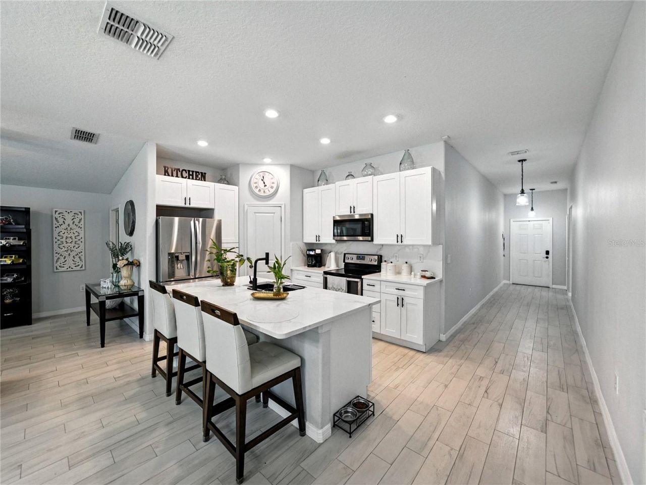 149 Cascade Bend Drive, Ruskin, FL 33570 Photo