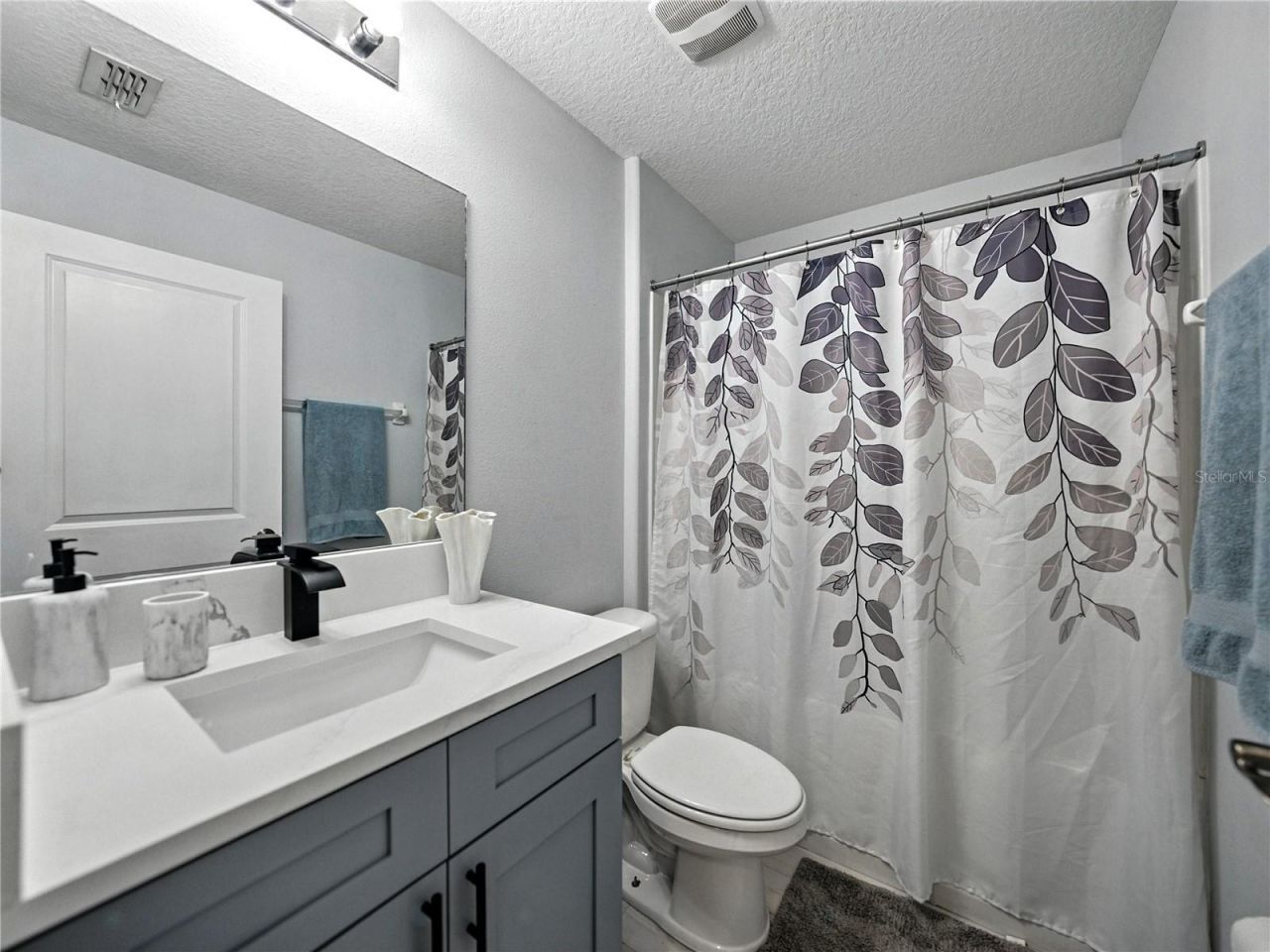 149 Cascade Bend Drive, Ruskin, FL 33570 Photo