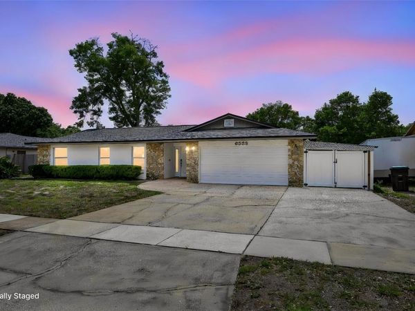 8558 CEDAR COVE DRIVE, ORLANDO, FL 32819