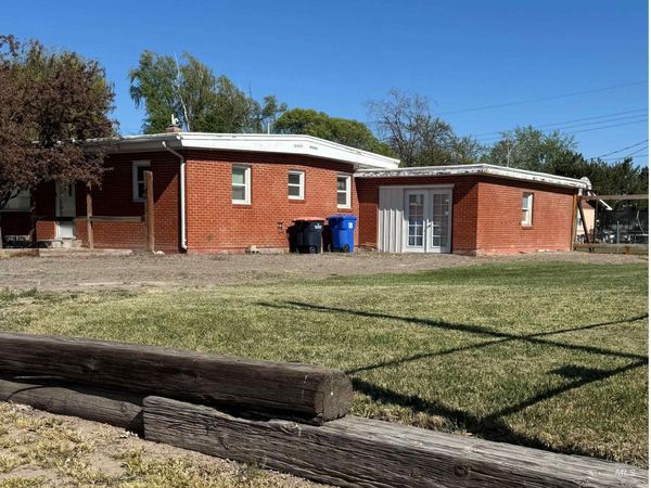 1937 E 4th Ave, Twin Falls, ID 83301