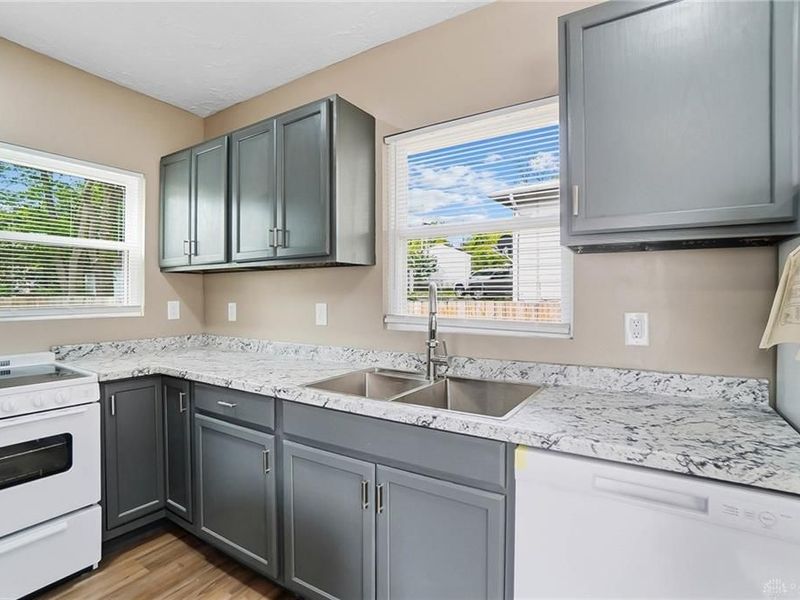 312 E Maplewood Avenue, Dayton, OH 45405 Photo 10