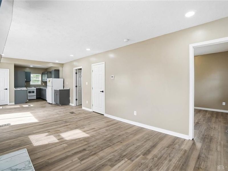 312 E Maplewood Avenue, Dayton, OH 45405 Photo 6