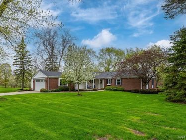 5 Knollwood Lane, Buffalo, NY 14221