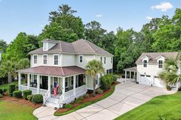 1100 Lands End Drive photo 4