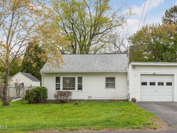 287 New York Avenue, Cohoes, NY 12047
