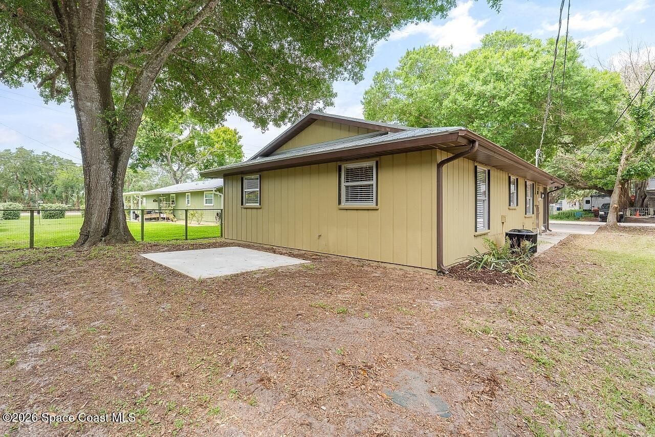 16 45th Avenue, Vero Beach, FL 32968 Photo
