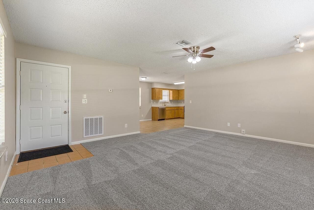 16 45th Avenue, Vero Beach, FL 32968 Photo