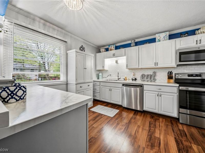 2592 Cherry Blossom Circle , Stow, OH 44224 Photo 8