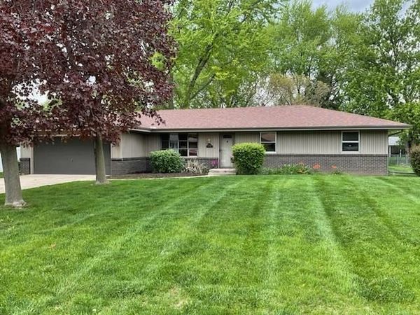 4586 COMET Drive, MACHESNEY PARK, IL 61115