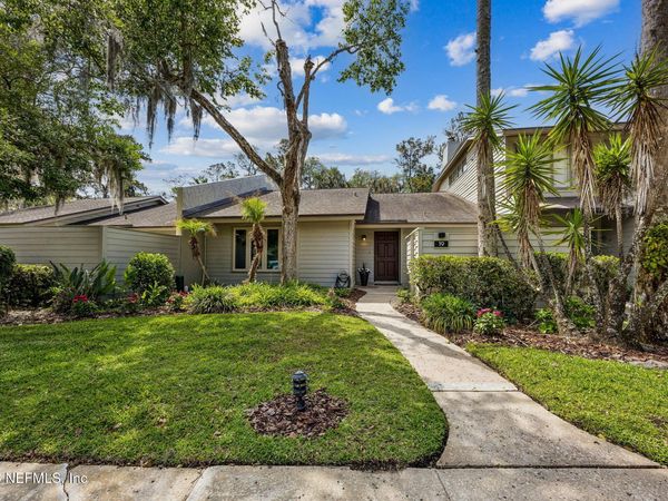 19 PLAYERS CLUB VILLAS Road, Ponte Vedra Beach, FL 32082