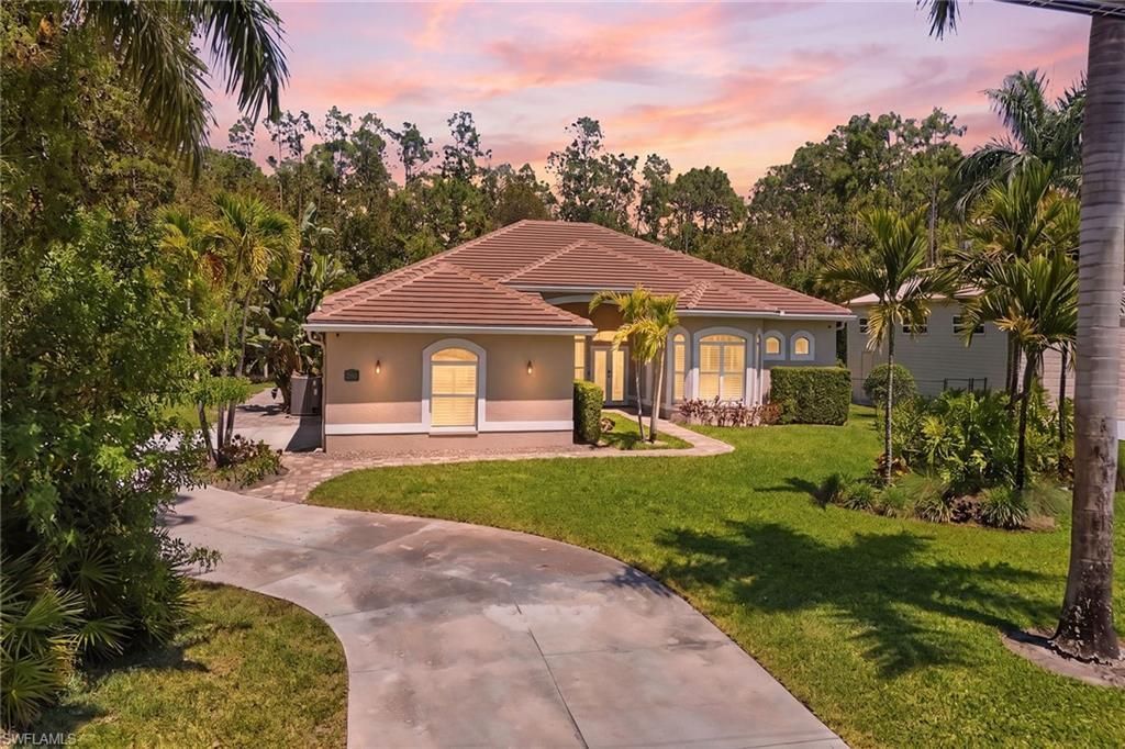 25483 Luci Dr, Bonita Springs, FL 34135 Photo