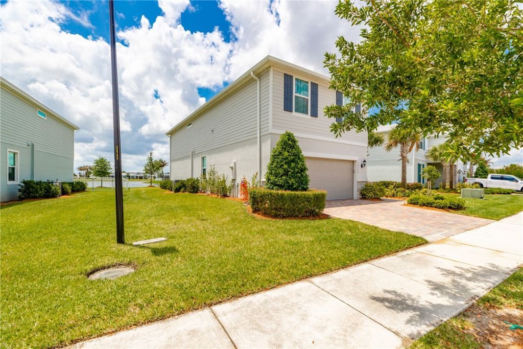 10370 SW Captiva Drive, Port Saint Lucie, FL 34987 Photo