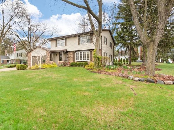 3095 PINE RIDGE COURT, Green Bay, WI 54311