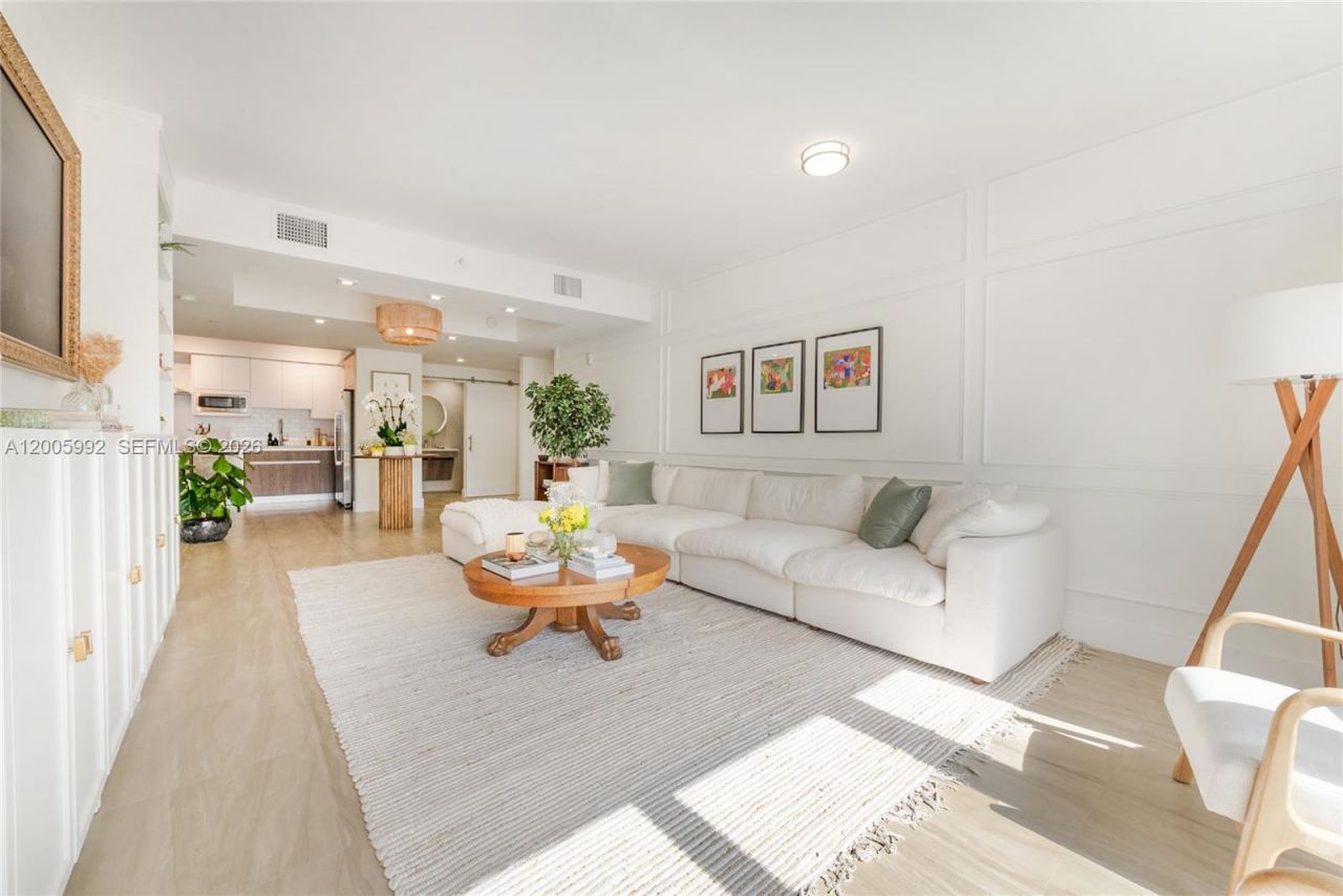 120 Salamanca Ave , Unit 3B, Coral Gables, FL 33134 Photo