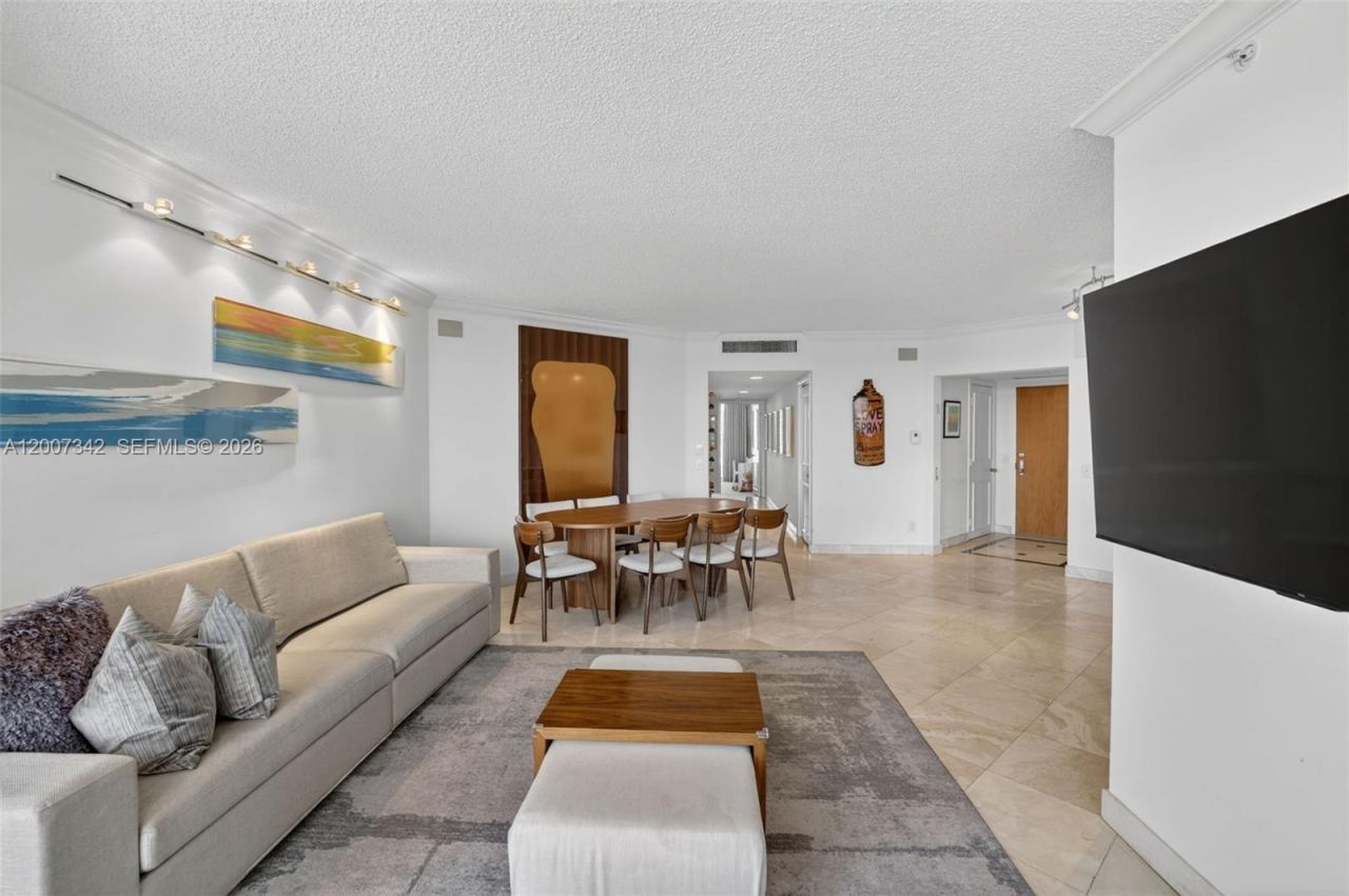 21205 Yacht Club Dr , Unit 605, Aventura, FL 33180 Photo