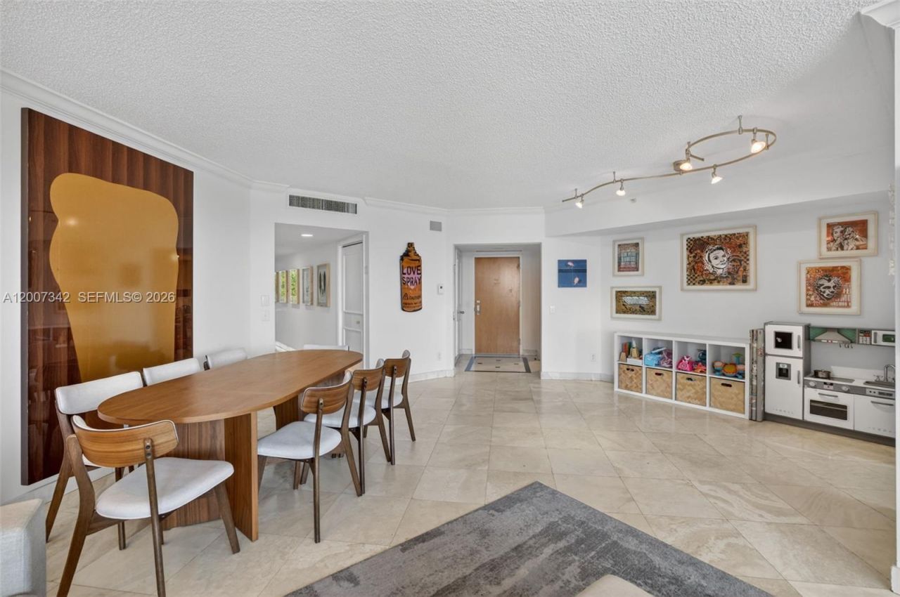 21205 Yacht Club Dr , Unit 605, Aventura, FL 33180 Photo