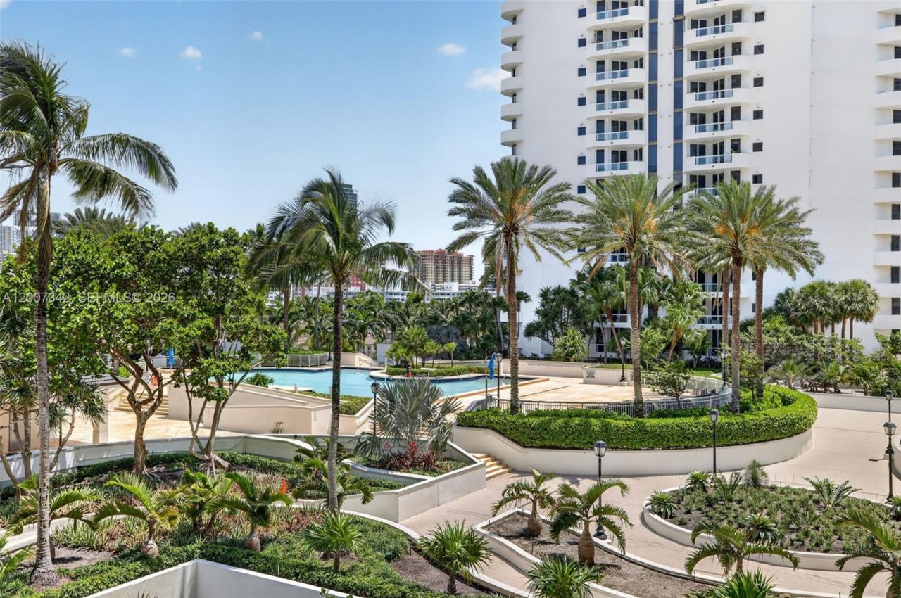 21205 Yacht Club Dr , Unit 605, Aventura, FL 33180 Photo