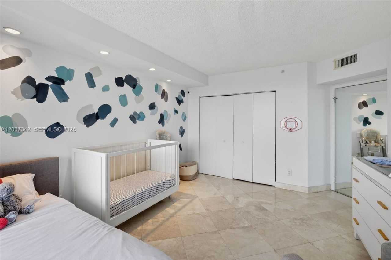 21205 Yacht Club Dr , Unit 605, Aventura, FL 33180 Photo