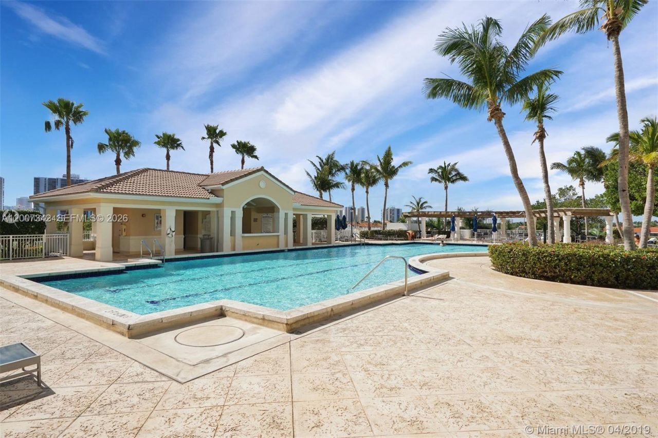 21205 Yacht Club Dr , Unit 605, Aventura, FL 33180 Photo