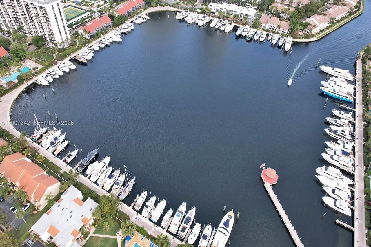 21205 Yacht Club Dr , Unit 605, Aventura, FL 33180 Photo