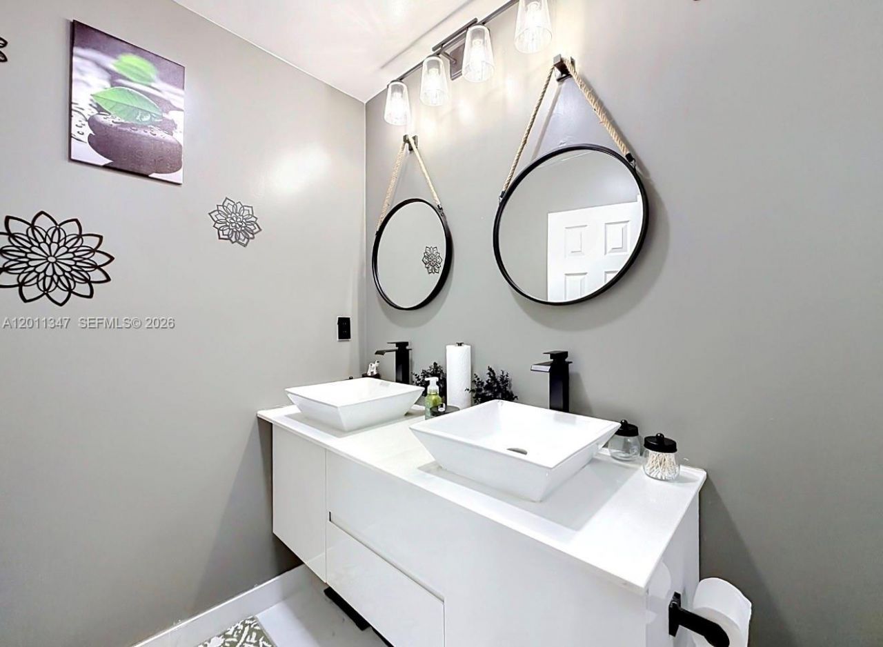 10375 Rue Vendome , Unit 4C, Pembroke Pines, FL 33026 Photo