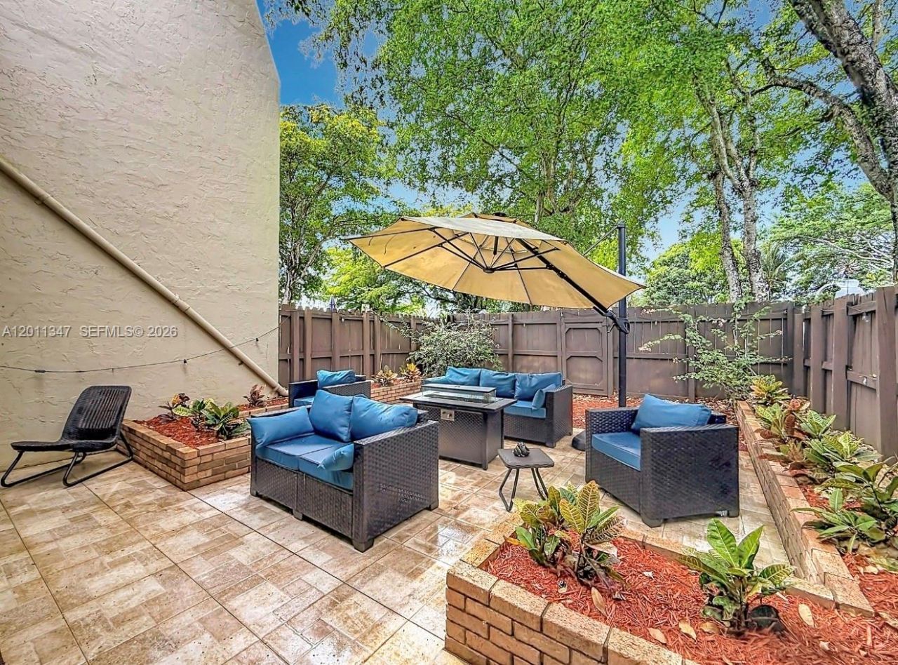 10375 Rue Vendome , Unit 4C, Pembroke Pines, FL 33026 Photo