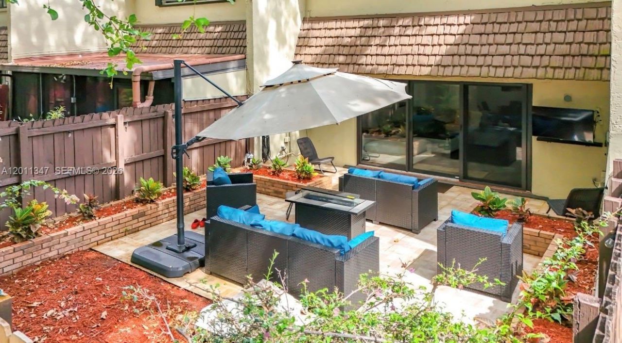 10375 Rue Vendome , Unit 4C, Pembroke Pines, FL 33026 Photo