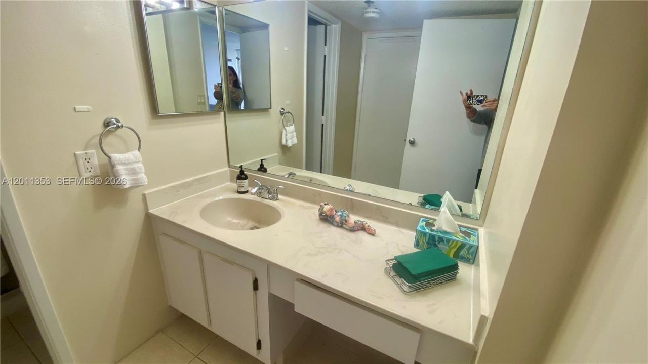 20225 NE 34th Ct , Unit 1111, Aventura, FL 33180 Photo