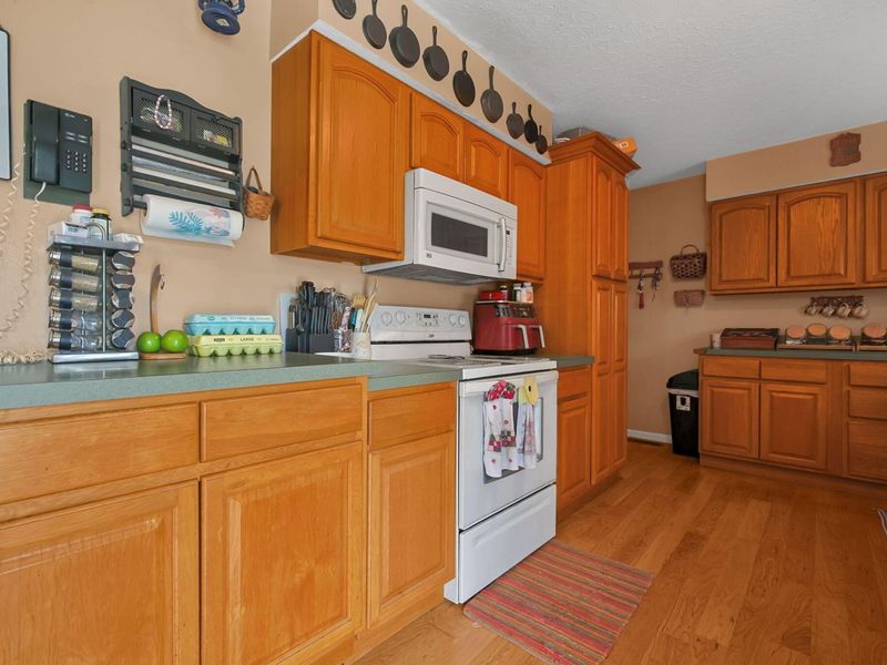 2397 Adamsville Road, Zanesville, OH 43701 Photo 10