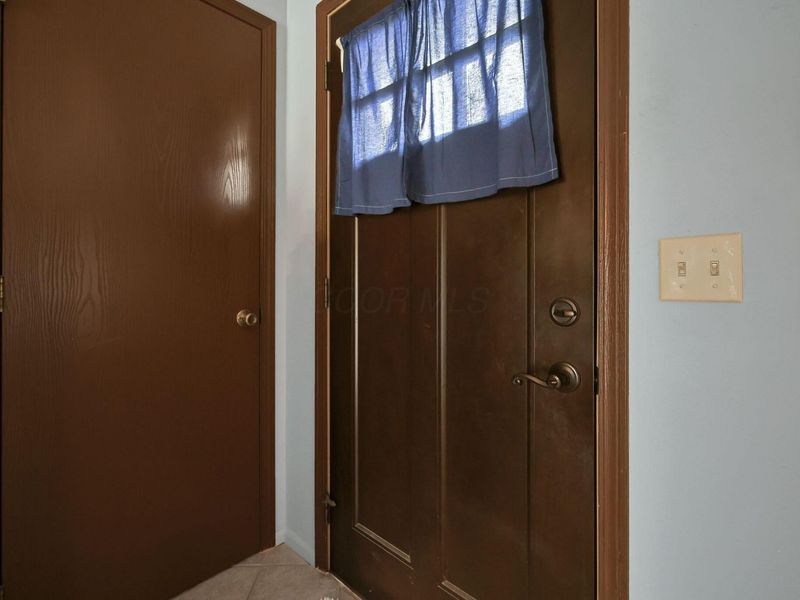 2397 Adamsville Road, Zanesville, OH 43701 Photo 6