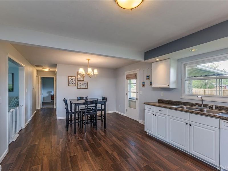 307 N Walnut Street, Englewood, OH 45322 Photo 9