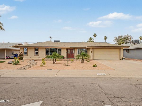 922 E LOYOLA Drive, Tempe, AZ 85282