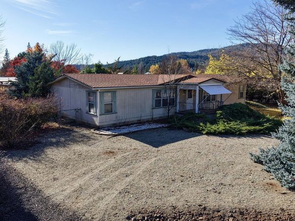 501 Buckhorn Lane, Shady Cove, OR 97539