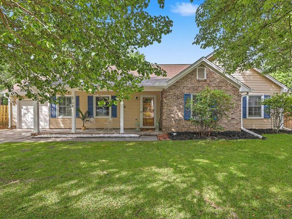 104 Kings Court, Goose Creek, SC 29445