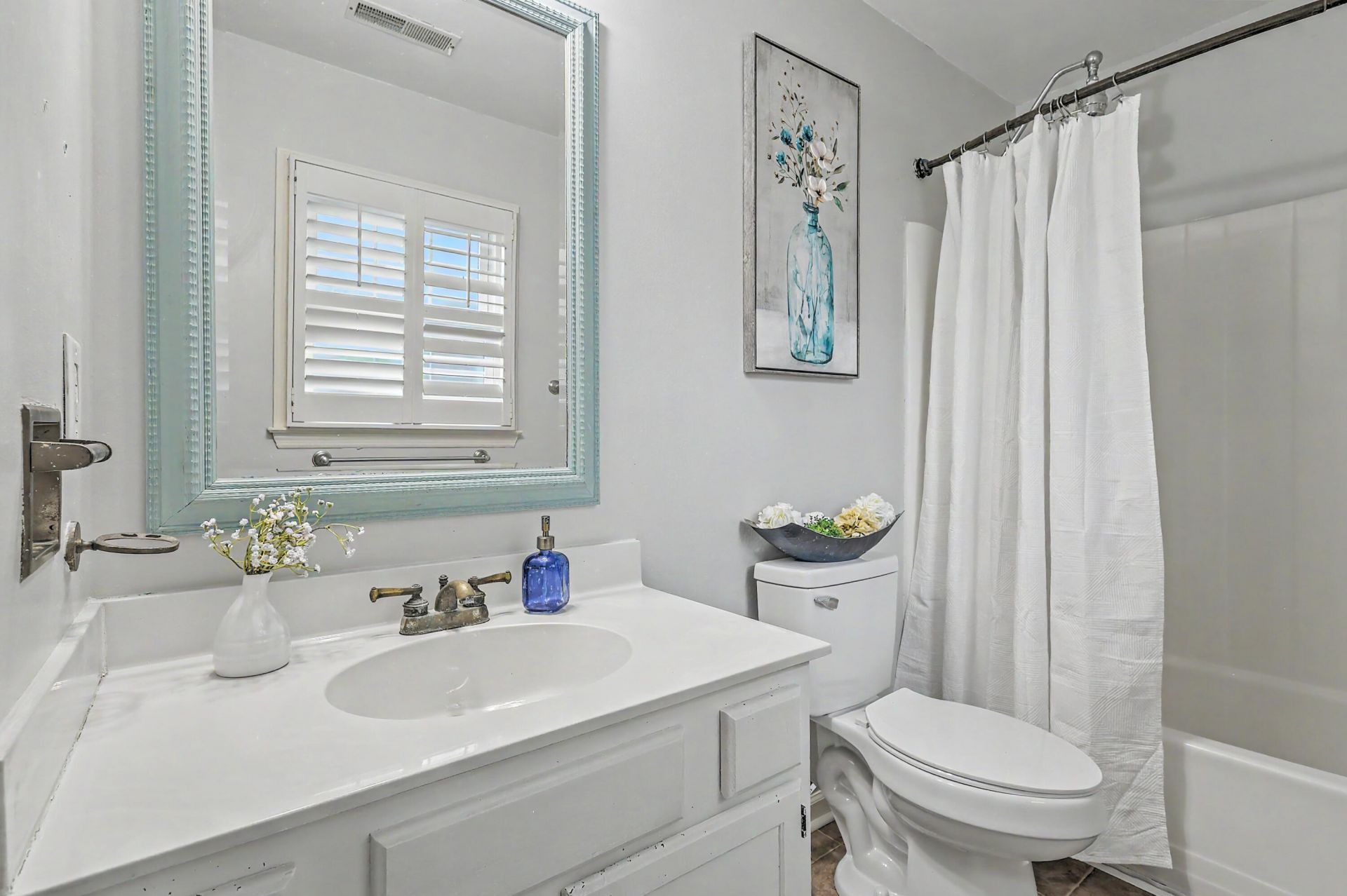 104 Kings Court Photo 18