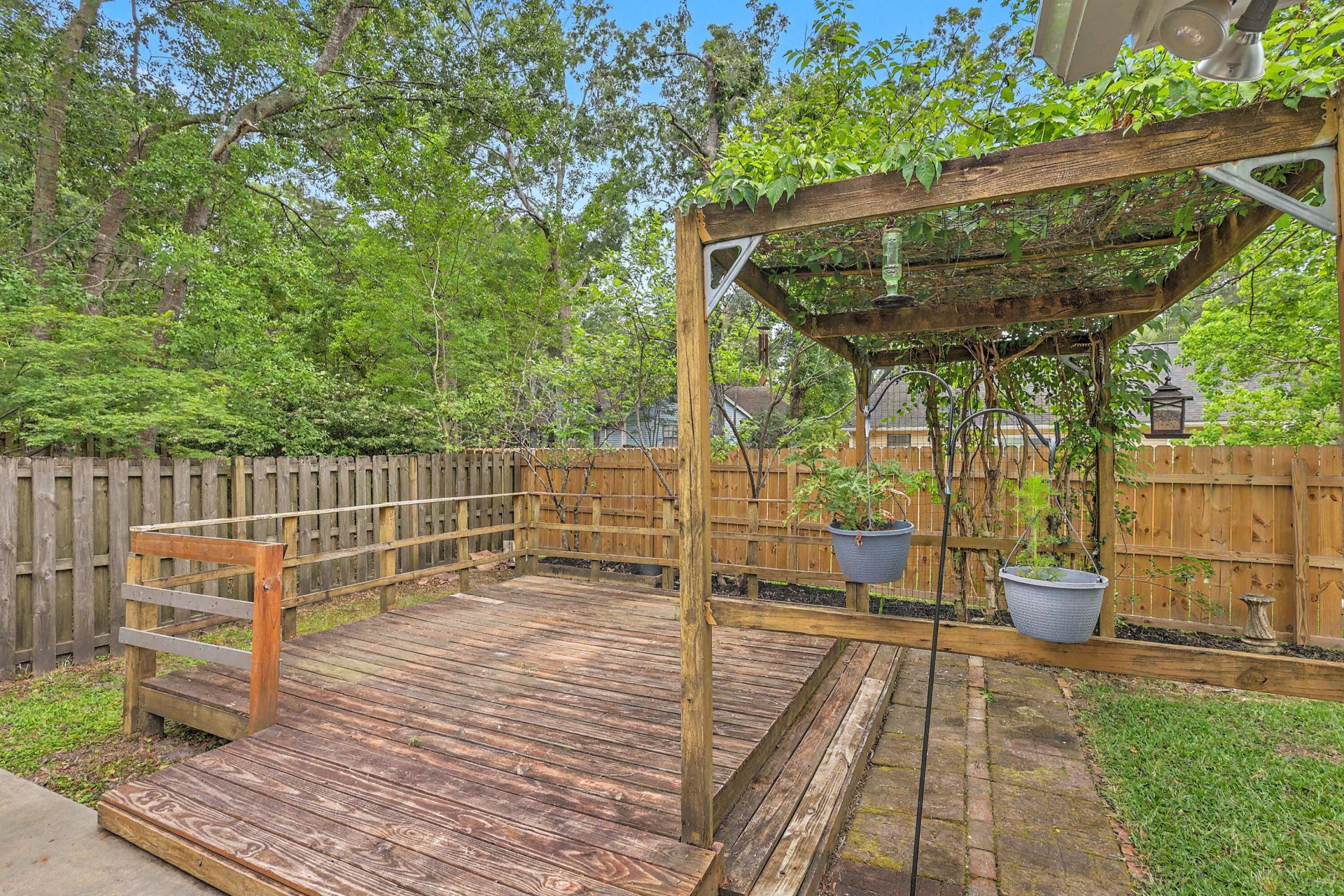 104 Kings Court Photo 26