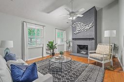 104 Kings Court photo 4