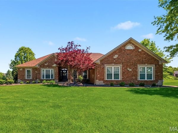 301 Red Wing Court, Troy, MO 63379