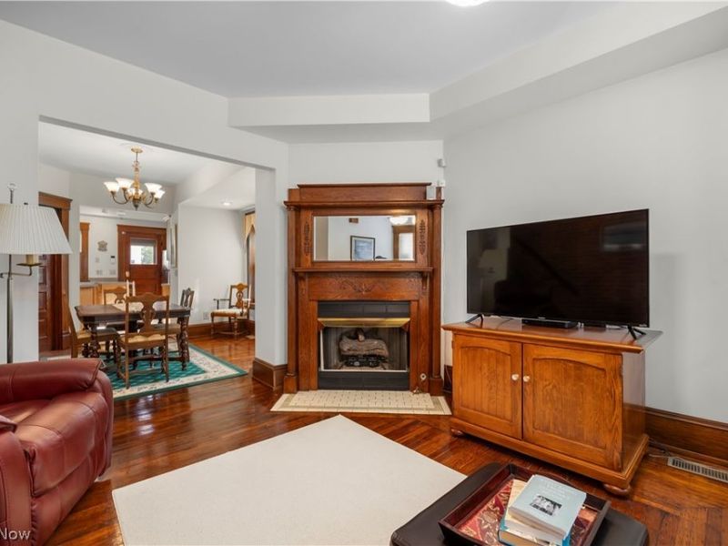 7512 Franklin Boulevard, Cleveland, OH 44102 Photo 13