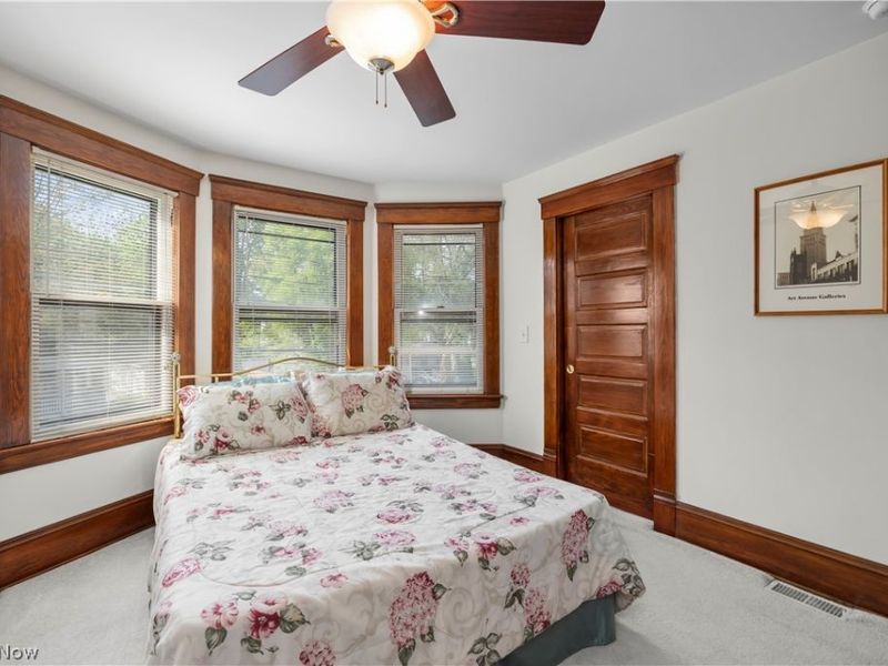 7512 Franklin Boulevard, Cleveland, OH 44102 Photo 22