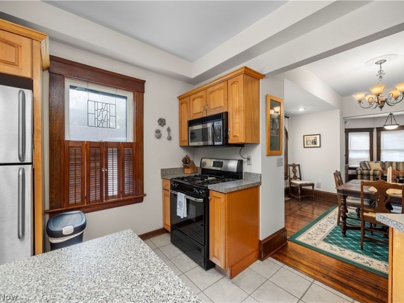 7512 Franklin Boulevard, Cleveland, OH 44102 Photo 6