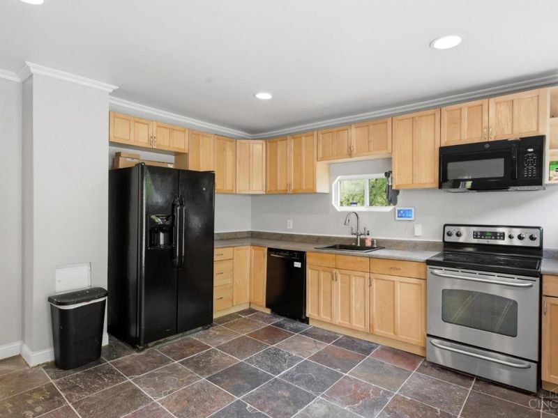 521 Maple Creek Road, Washington Township, OH 45153 Photo 17