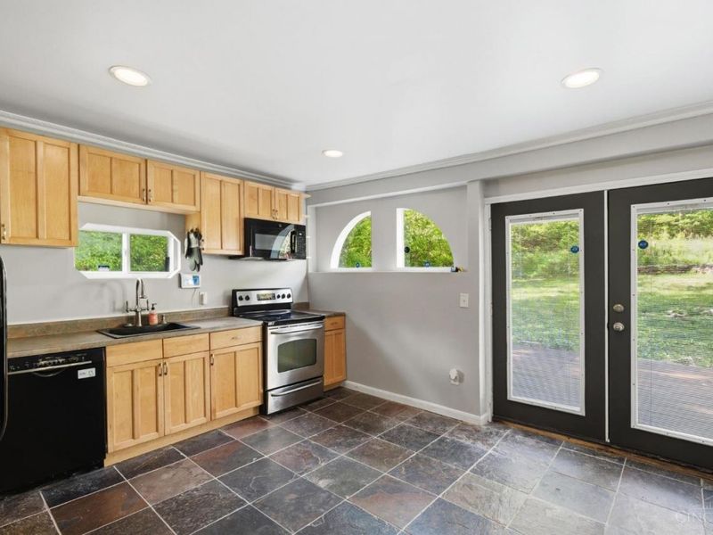 521 Maple Creek Road, Washington Township, OH 45153 Photo 18