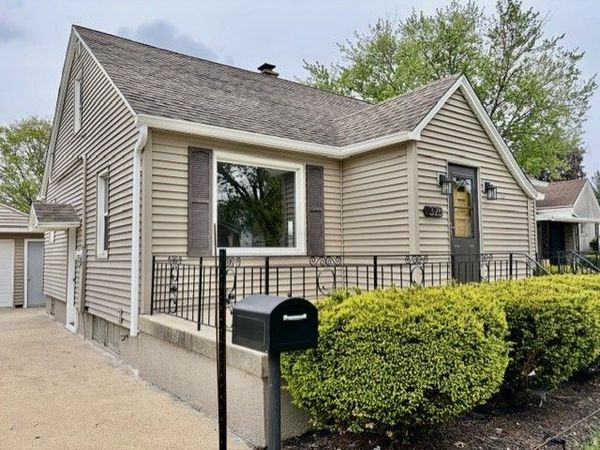 325 W 3rd Street , Spring Valley, IL 61362