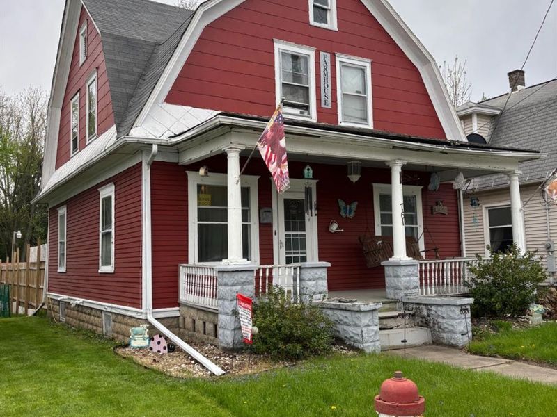 761 W Main Street, Bellevue, OH 44811 Photo 2