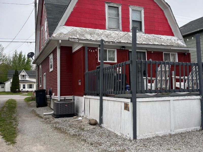 761 W Main Street, Bellevue, OH 44811 Photo 4