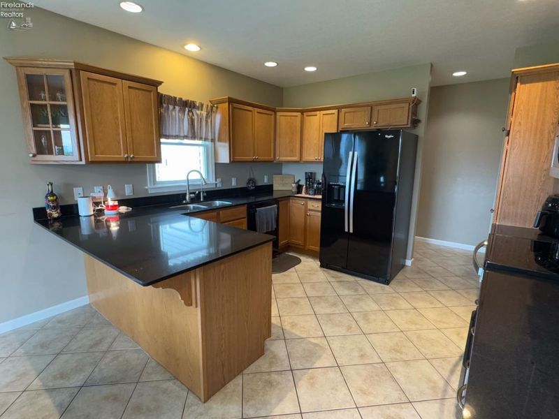 15 Foxrun Drive, Fremont, OH 43420 Photo 10