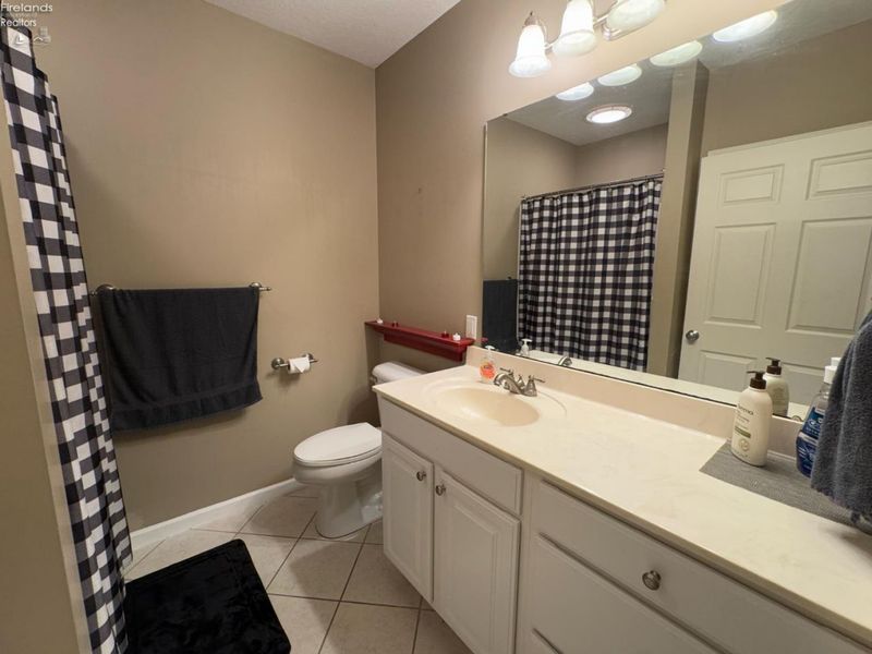 15 Foxrun Drive, Fremont, OH 43420 Photo 23